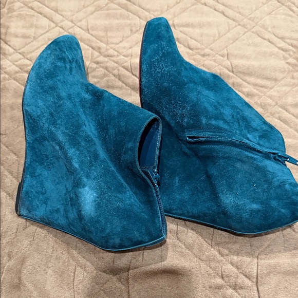 Christian Louboutin Vibrant Blue Suede Ankle Boots - Picture 7 of 7